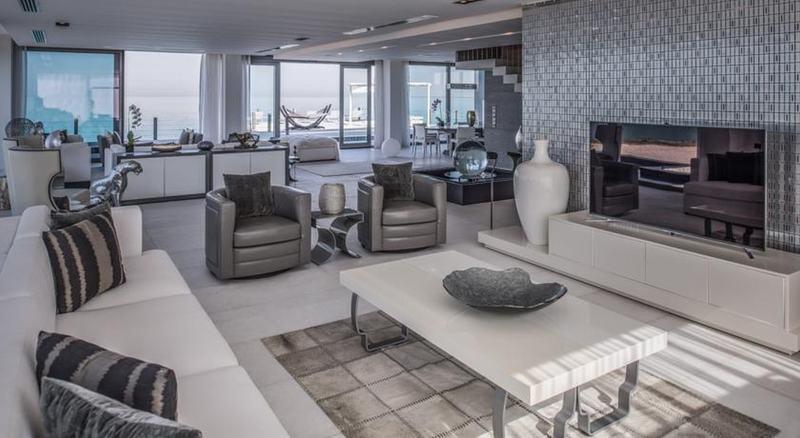 Zaya Nurai Island Resort Abu Dhabi Bagian luar foto Interior of a penthouse apartment