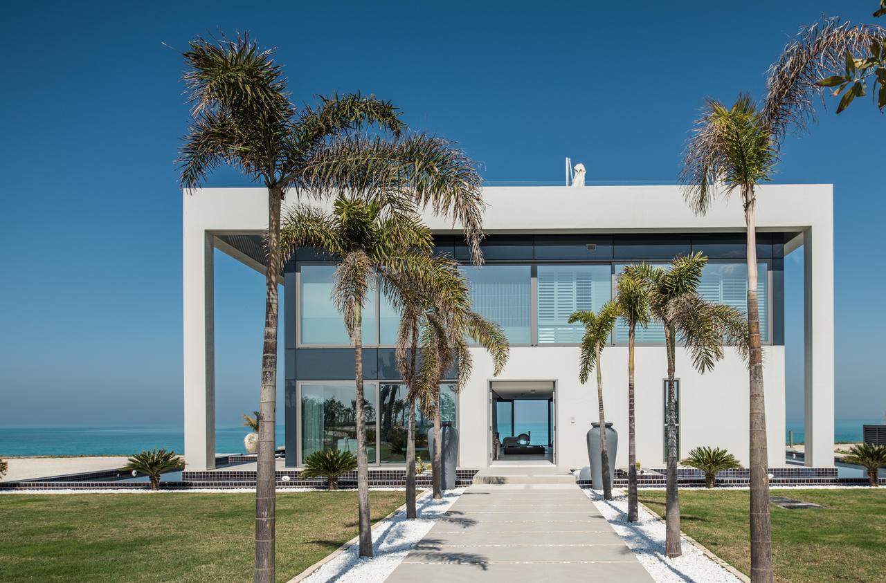 Zaya Nurai Island Resort Abu Dhabi Ruang foto Villa 1001, Marbella, Spain