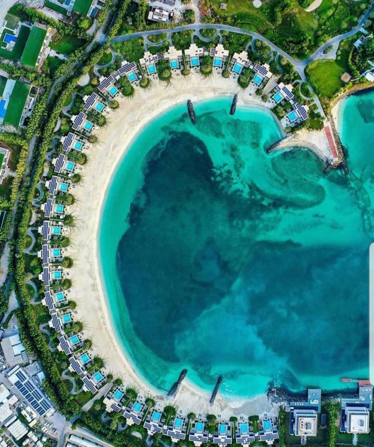 Zaya Nurai Island Resort Abu Dhabi Bagian luar foto Aerial view of the resort